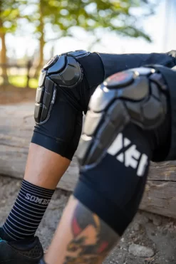 G-Form Pro X3 Knæbeskyttere -Professionel butik med rulleskøjteudstyr g form pro x3 knee pads s3