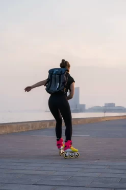 Powerslide UBC Commuter Rygsæk 12 Powerslide UBC Commuter Rygsæk -Professionel butik med rulleskøjteudstyr powerslide ubc commuter backpack yw